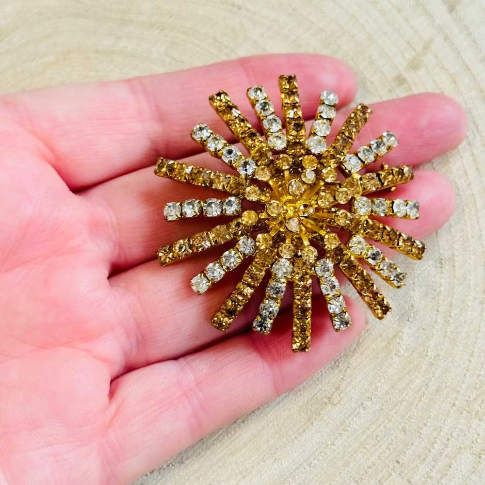 VTG Burst Jeweled Brooch Austria crystal rhinestone round waterfall retro 50s‎